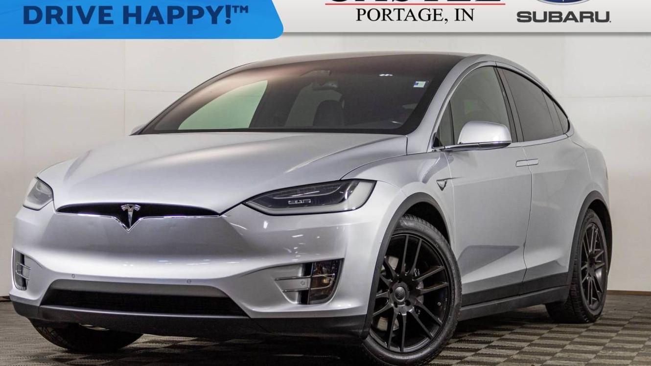 TESLA MODEL X 2018 5YJXCAE2XJF088676 image